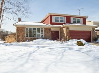 3824 Medford Cir, Northbrook, IL 60062