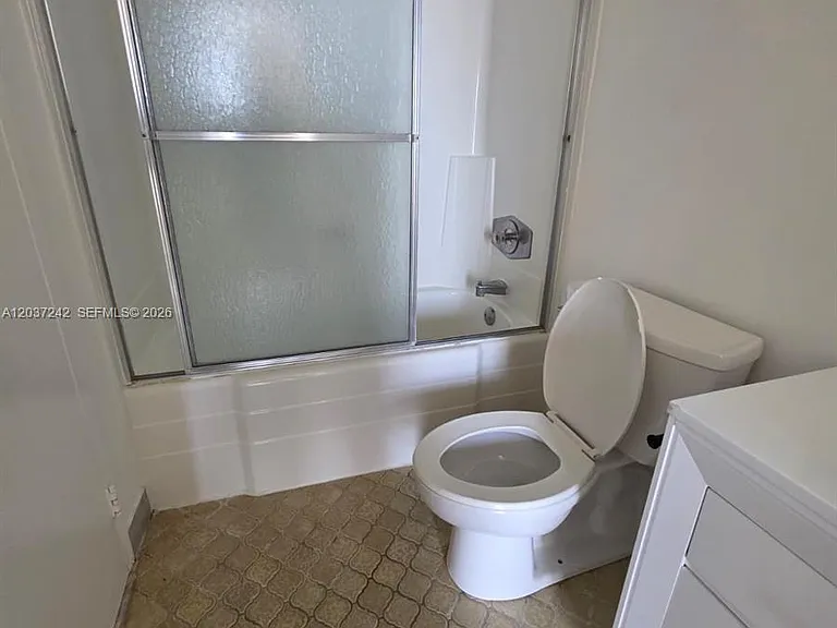 13499 Biscayne Blvd #706 — Photo 14
