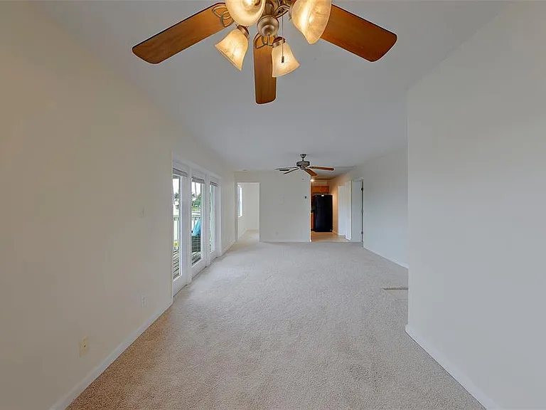 222 Pompano Dr SE #H — Photo 14