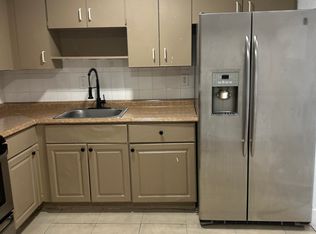 1101 NW 55th Ave #B, Lauderhill, FL 33313