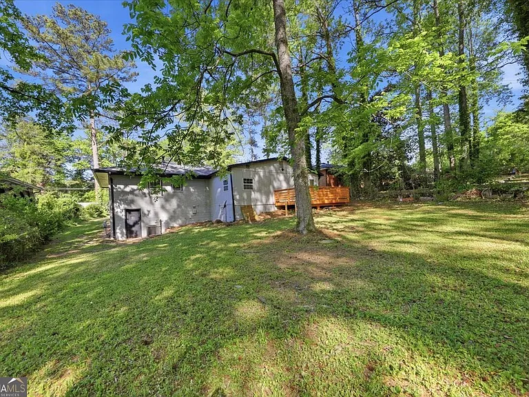 2082 Rosewood Rd — Photo 18