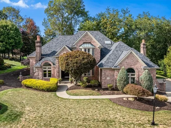 2140 English Turn Dr, Presto, PA 15142