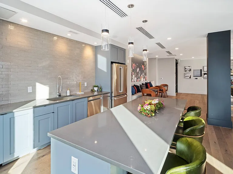 UptownDenver_amenity_resident lounge (2)