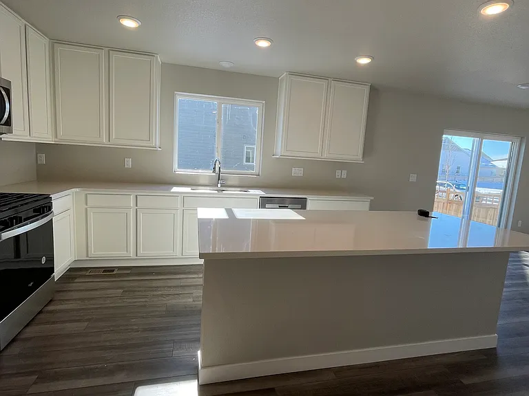 922 Colorado River Ave — Photo 18