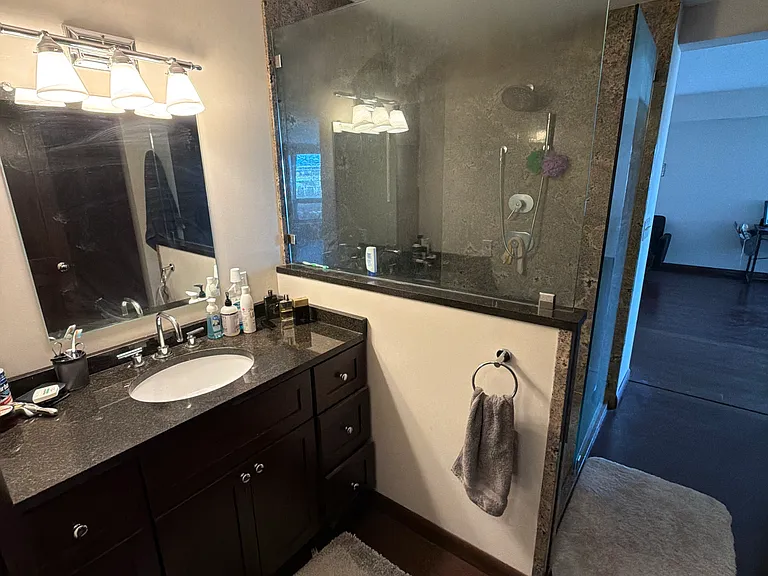 1900 Grove Ct #105 — Photo 12
