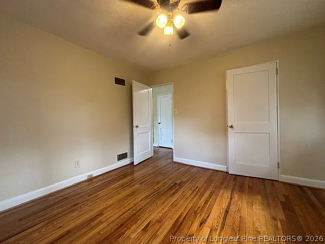 469 McPhee Dr — Photo 9