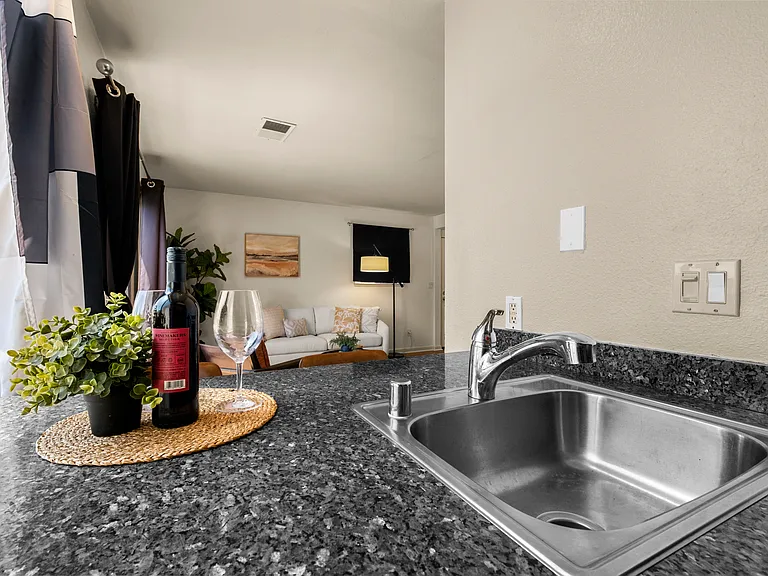 2520 Walters Way #10 — Photo 7
