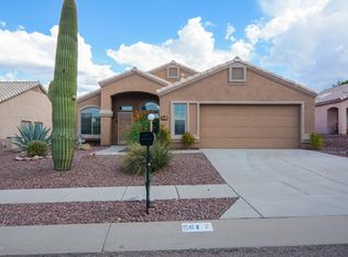 561 W Via Alamos, Green Valley, AZ 85614