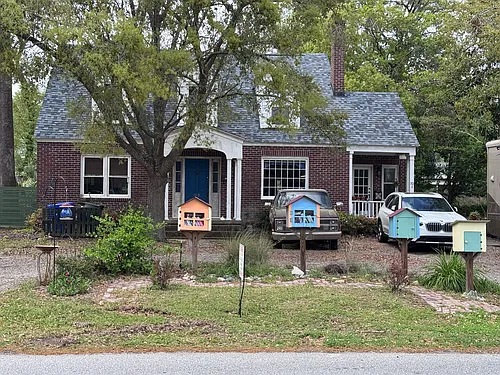 10 Riverdale Dr #B Photo 1