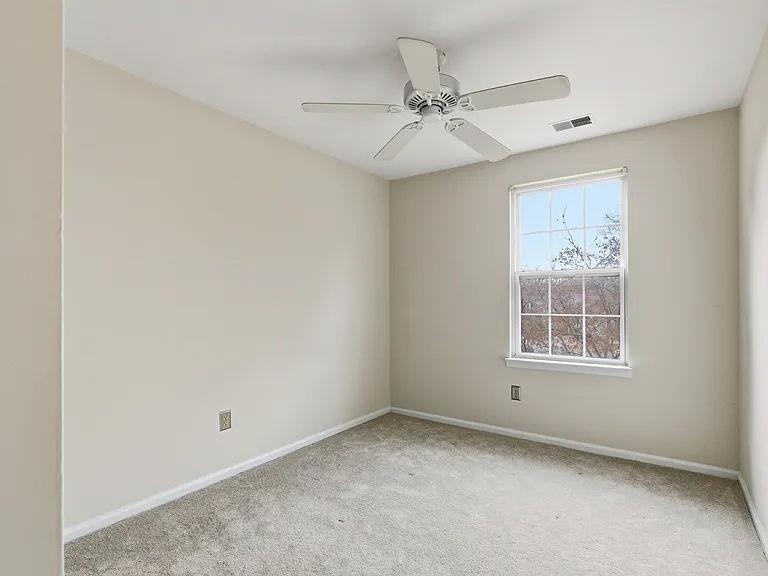 14810 Millicent Ct — Photo 20