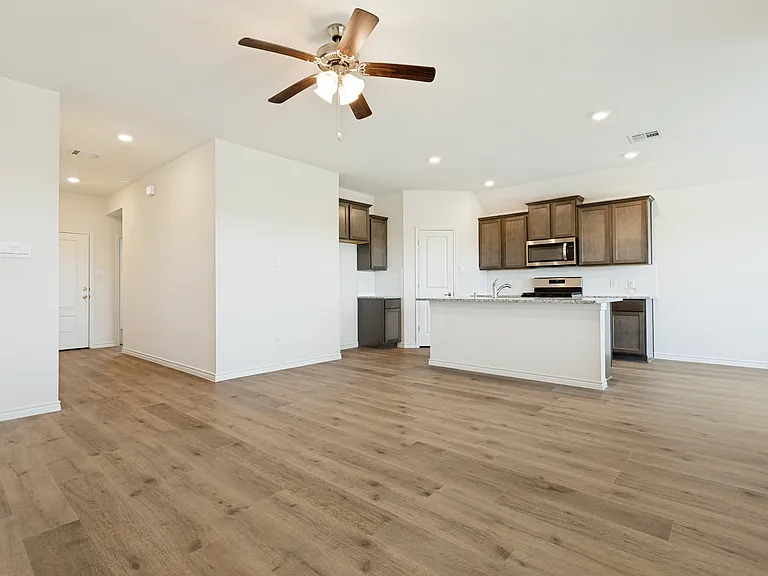625 Summit Pass Ln — Photo 4