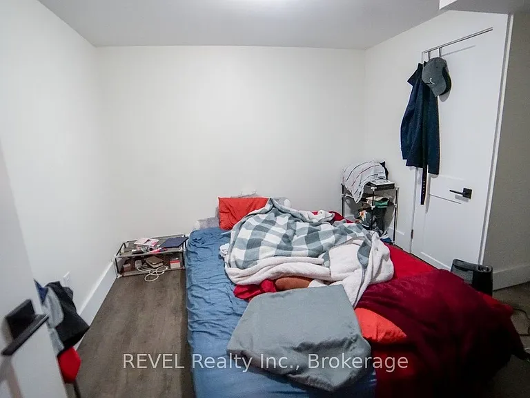 50 Pelham Rd — Photo 27