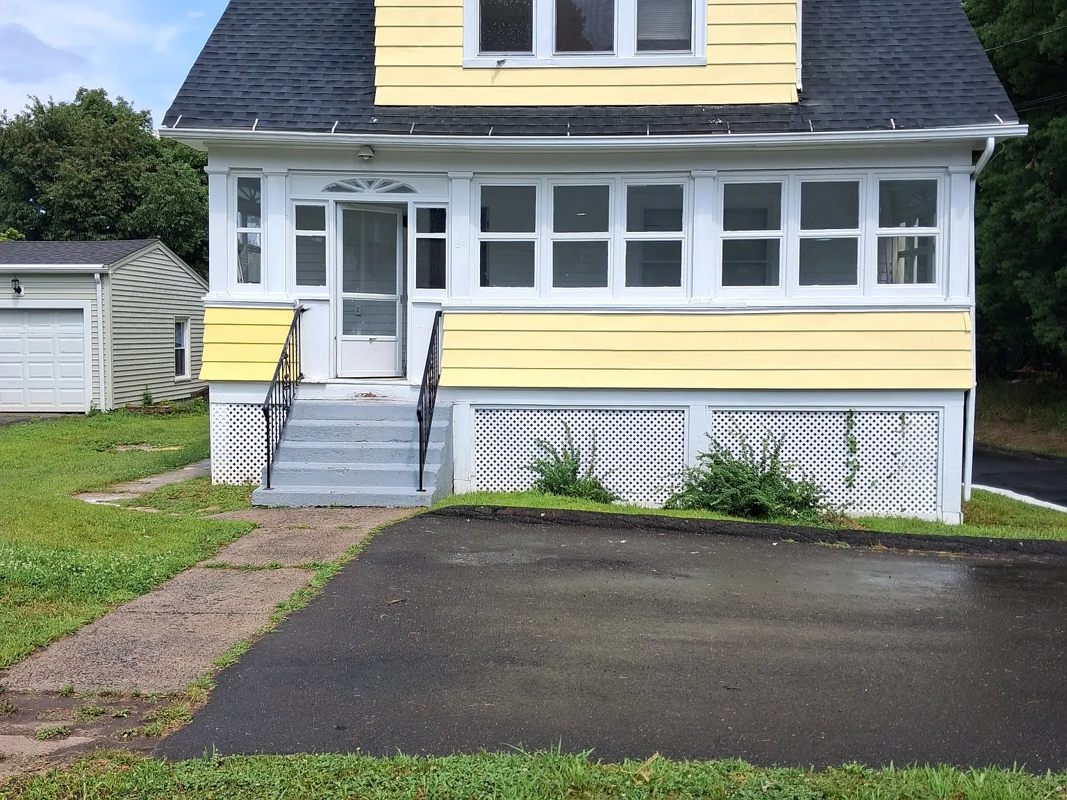 4 bed, 1.5 bath, 1430 sqft, $3,250 — Photo 1