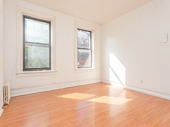 2nd image of 789 Franklin Ave APT 2C
