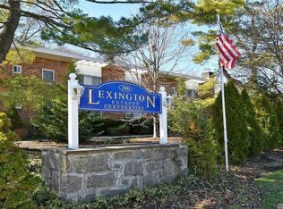 200 Lexington Ave, Oyster Bay, NY 11771
