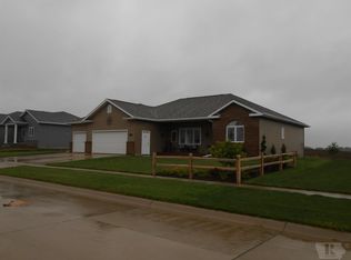 1351 16th Ave SE, Le Mars, IA 51031