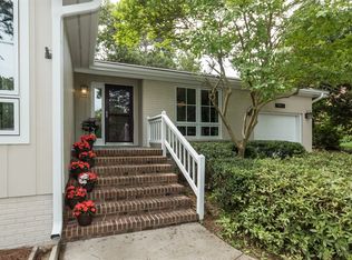 6421 Chapman Ct, Raleigh, NC 27612