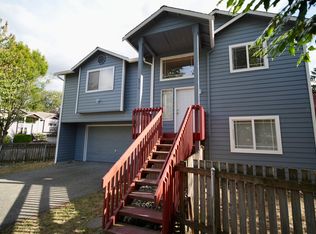 6716 Lower Ridge Rd, Everett, WA 98203
