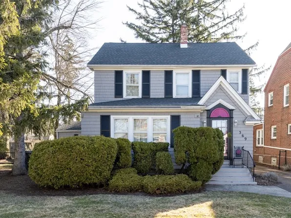 369 Maynard Dr, Eggertsville, NY 14226