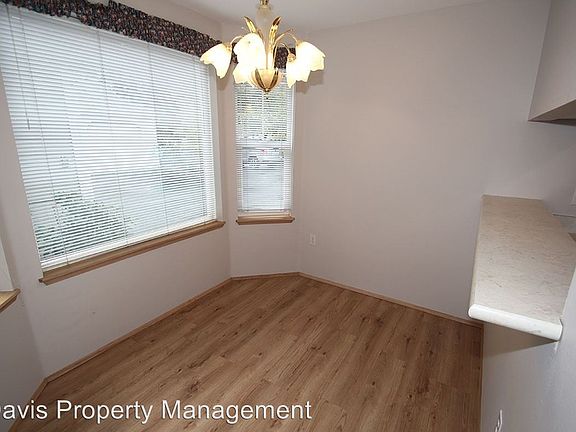 5th image of 7130 NE 171st Ln