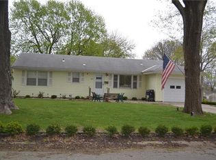 3615 S Spring St, Independence, MO 64055