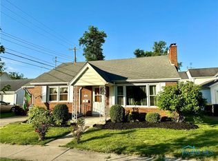 621 Cedar St, Defiance, OH 43512