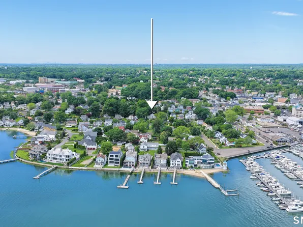 118 Shorefront Park, Norwalk, CT 06854