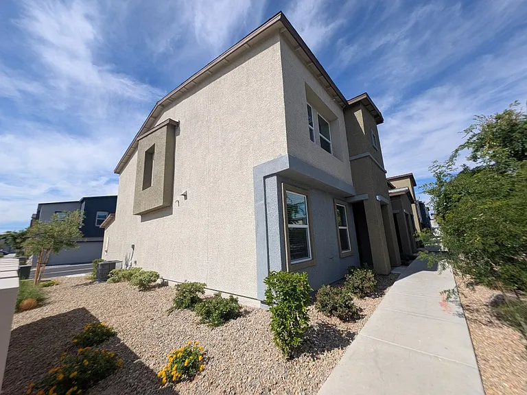 4820 Orchid Ridge Ave — Photo 2