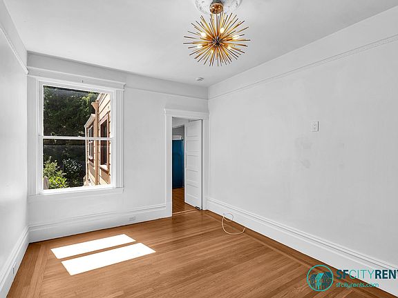 2nd image of 270 Eureka St