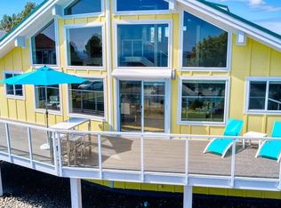 1630 Edwards Dr, Pt Roberts, WA 98281