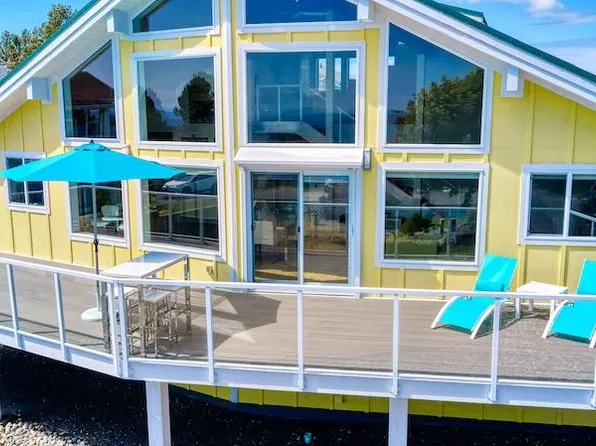1630 Edwards Dr, Pt Roberts, WA 98281