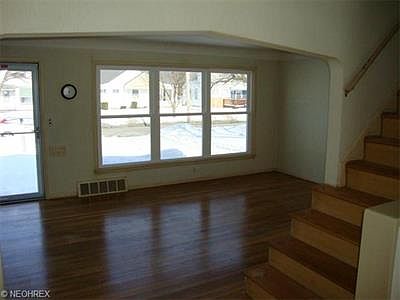 5th image of 29808 Phillips Ave