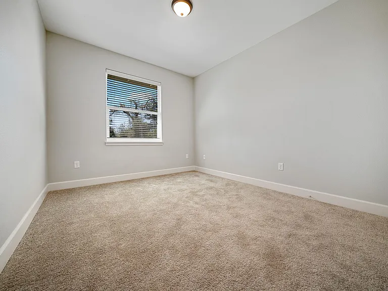 Webster Ridge Apartments — Photo 43