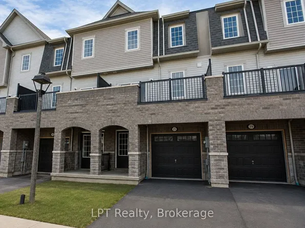 15 Honey Crisp Ln, Clarington, ON L1C 7H7