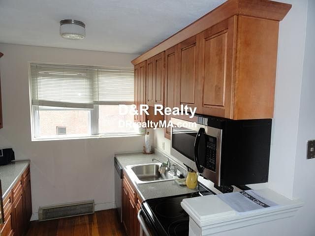 2nd image of 408 Highland Ave #34