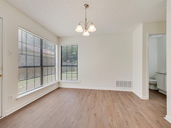 4th image of 148 High Pointe Ln
