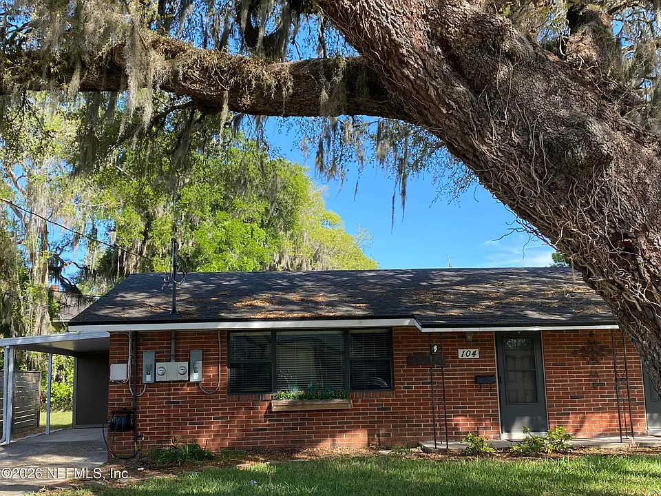104 Saint Elmo Rd