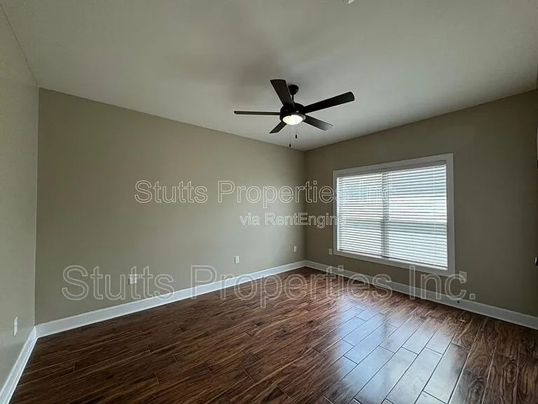 145 Bruin Dr #107 — Photo 8