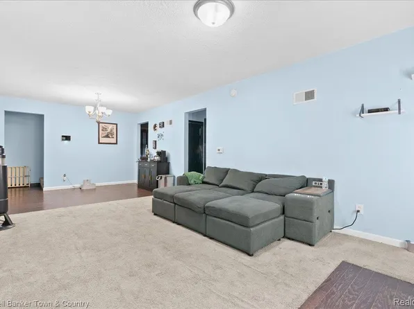 617 Irvington Ave, Lansing, MI 48910