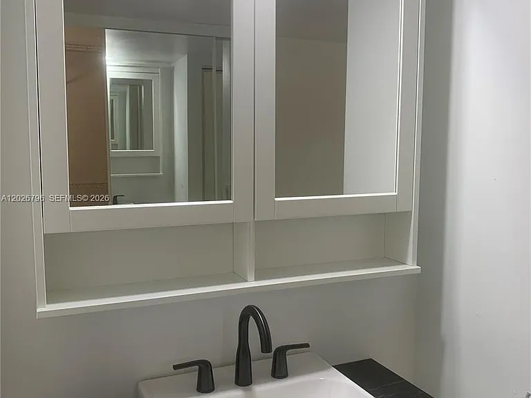 1705 Whitehall Dr #304 — Photo 9