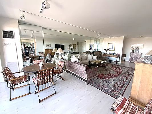 4th image of 27010 Grand Central Pkwy APT 24H