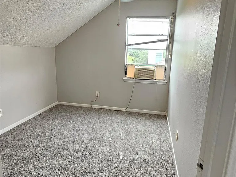 7704 Sign St — Photo 15