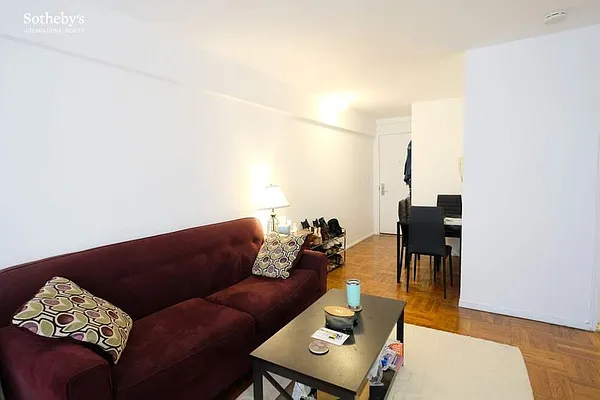 Rented by Sotheby's International Realty | media 16