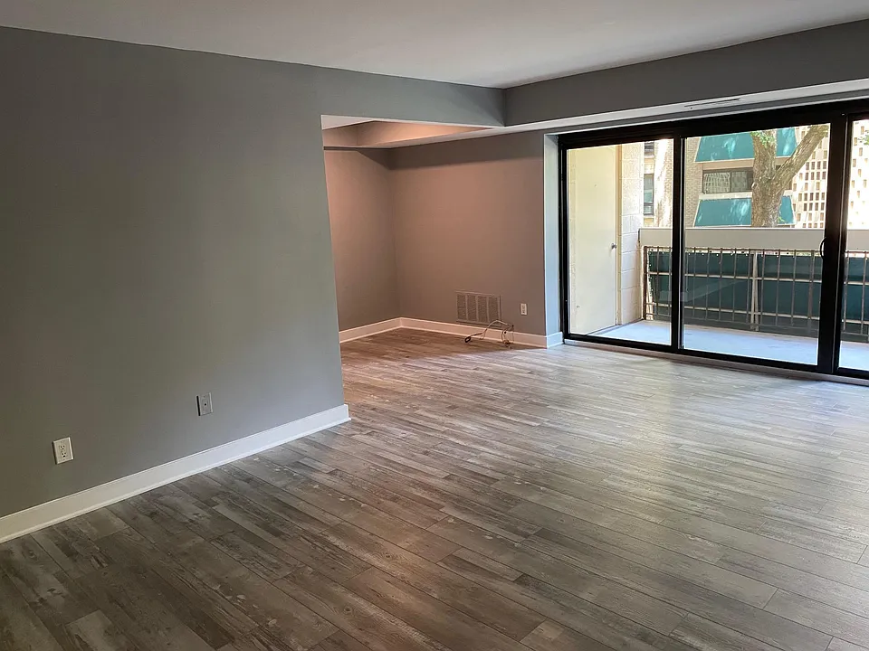 6141 Leesburg Pike