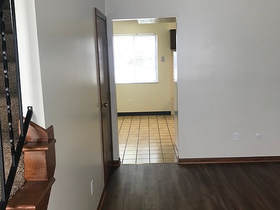5th image of 119 W 10th Ave #3