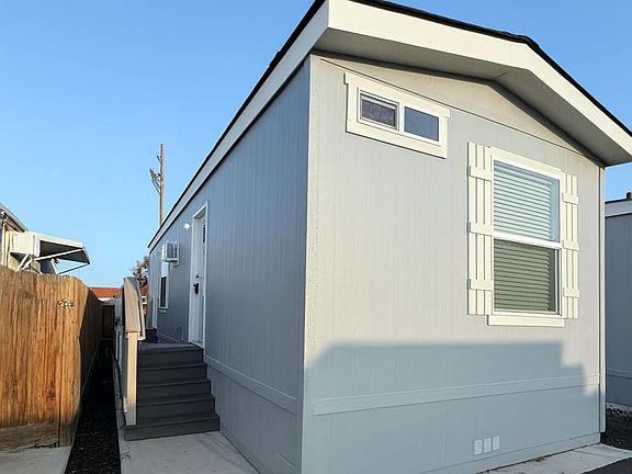 3rd image of 880 E F St #8
