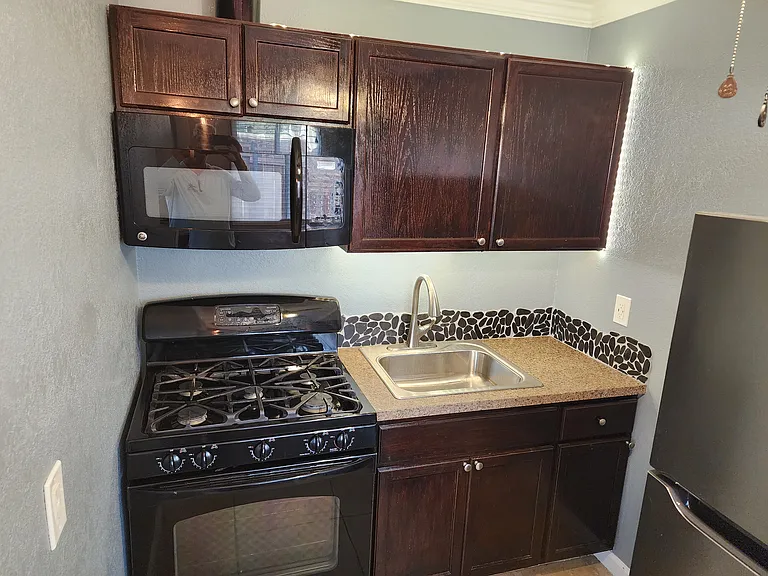 711-21 S Pine St #711 — Photo 11