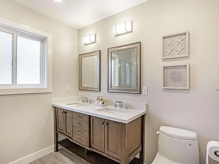 489 Clifton Ave — Photo 18