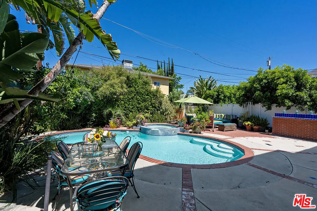 5 bed, 5.0 bath, 3400 sqft, $13,000 — Photo 3