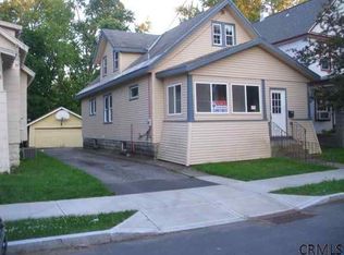 1700 Oneida St, Schenectady, NY 12308